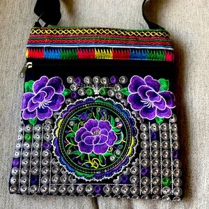 New ! Mexican Embroidered Purse